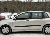 Begagnad Fiat Stilo 103 HK (75 kW) 2002 Silver Halvkombi