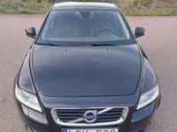 Begagnad Volvo S40 Momentum 116 HK (85 kW) 2011 Svart Sedan