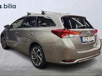 Begagnad Toyota Auris Touring Sports Active 117 HK (86 kW) 2016 Brun Kombi