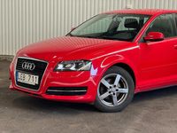 Begagnad Audi A3 Sportback Attraction 125 HK (91 kW) 2012 Röd Halvkombi