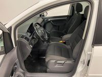 Begagnad VW Touran 140 HK (102 kW) 2014 Vit Minibuss