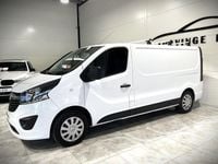 Begagnad Opel Vivaro 120 HK (88 kW) 2018 Vit Minibuss