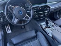 begagnad BMW 530 e M-sport, Drag, Innovation, Connect, Moms, välutr.,