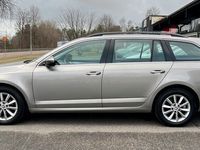 begagnad Skoda Octavia 1.6 TDI ACC Drag Xenon P-sensor AUX/USB 110hk