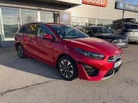 Begagnad Kia Ceed Advance 141 HK (103 kW) 2021 Röd Halvkombi