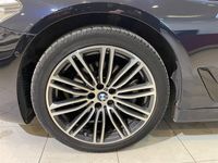 begagnad BMW 520 d xDrive Touring M-Sport Panorama Dragkrok Navi Komfortöppning