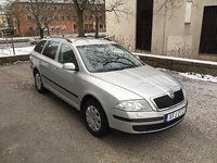 Begagnad Skoda Octavia 116 HK (85 kW) 2005 Mörkgrå Kombi