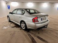 Begagnad Subaru Legacy 165 HK (121 kW) 2004 Sedan