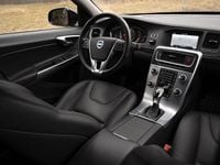 Begagnad Volvo V60 CC 150 HK (110 kW) 2018 Kombi