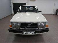 Begagnad Volvo 244 107 HK (78 kW) 1984 Vit Sedan
