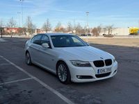 Begagnad BMW 325 218 HK (160 kW) 2010 Sedan