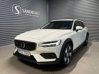 Begagnad Volvo V60 CC Momentum 190 HK (139 kW) 2019 Vit Kombi