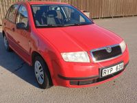 Begagnad Skoda Fabia 68 HK (50 kW) 2000 Röd Halvkombi