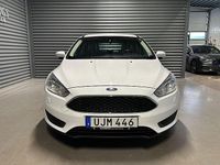 Begagnad Ford Focus Trend 105 HK (77 kW) 2016 Vit Halvkombi