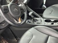 Begagnad Kia Niro 2019 Metallic ljusblå SUV