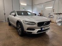 begagnad Volvo V90 CC B4 AWD Geartronic Momentum Euro 6