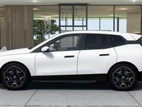 begagnad BMW iX xDrive50 Sport Exclusive Innovation Comfort B&W 22 Drag
