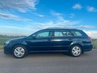 Begagnad Toyota Avensis 130 HK (95 kW) 2007 Mörkblå (blå) Kombi