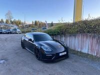 Begagnad Porsche Panamera Turbo Sport Turismo 549 HK (403 kW) 2018 Svart Sedan
