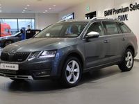 begagnad Skoda Octavia Kombi RS 4x4 2020, Crossover