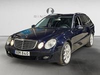 Begagnad Mercedes E220 Classic 170 HK (125 kW) 2006 Blå Kombi