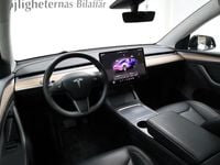 Begagnad Tesla Model Y Long Range AWD 378 kW (514 HK) 2023 Svart SUV