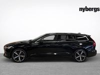 Begagnad Volvo V60 Core 355 HK (261 kW) 2023 Svart Kombi
