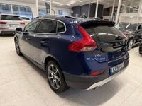 Begagnad Volvo V40 Ocean Race 150 HK (110 kW) 2014 Blå Halvkombi