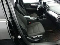 begagnad Volvo XC40 D3 AWD/ 18" / PDC /Carplay / Drag 150Hk