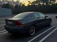 Begagnad Volvo S60 210 HK (154 kW) 2004 Grå metallic Sedan