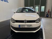 Begagnad VW Polo 90 HK (66 kW) 2012 Vit Halvkombi