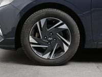 Begagnad Hyundai i20 Essential 101 HK (74 kW) 2022 Grå Halvkombi