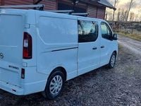 Begagnad Opel Vivaro 140 HK (102 kW) 2016 Minibuss