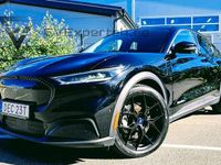 Begagnad Ford Mustang Mach-E 216 kW (294 HK) 2021 Svart SUV