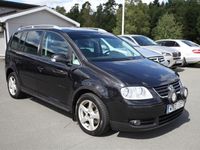 begagnad VW Touran 2.0 FSI Manuell, 7-sits, 150hk