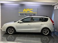 begagnad Hyundai i30 cw 1.6 CRDi Euro 4 | S+V | KAMKEDJA | NYSERVAD