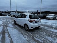 begagnad Toyota Yaris Hybrid AUT 5DR ACTIVE CARPLAY EU6 2-ÅRS GARANTI