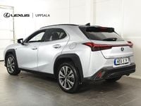 Begagnad Lexus UX 250h Sport Design Packet 184 HK (135 kW) 2023 Grå SUV