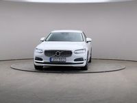 Begagnad Volvo V90 Momentum 253 HK (186 kW) 2020 Vit Kombi