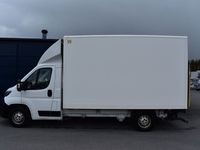 begagnad Peugeot Boxer Volymkåp Bakgavellyft 2.0 BlueHDi Kamera,Värmare 2018, Transportbil - Skåp