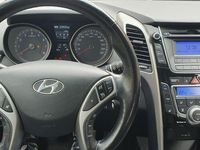 begagnad Hyundai i30 5-dörrar 1.6 GDI, V+S Däck, P-sensor, DITEC