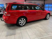 Begagnad Volvo V70 Kinetic 150 HK (110 kW) 2016 Röd Kombi