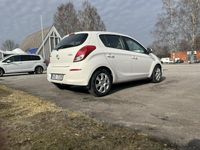 begagnad Hyundai i20 1,4 automat Euro5 nya service skatt998