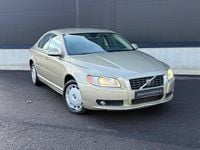 Begagnad Volvo S80 Momentum 200 HK (147 kW) 2006 Ljusbrun Sedan