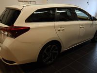 begagnad Toyota Auris Touring Sports Hybrid e-CVT Comfort Euro 6 2016, Halvkombi