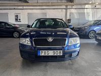 begagnad Skoda Octavia 1.6 MPI Sedan Låg Mil NyBesiktigad PDC (102hk)