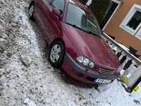 Begagnad Toyota Avensis 110 HK (80 kW) 2000 Kombi