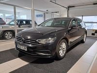 Begagnad VW Passat Sport 150 HK (110 kW) 2023 Deep black pearl Kombi