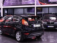 Begagnad Ford Fiesta Titanium 101 HK (74 kW) 2016 Svart Halvkombi