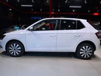 begagnad Skoda Fabia 1.4 TDI Ambiente paket Moms Leasing S+V däck